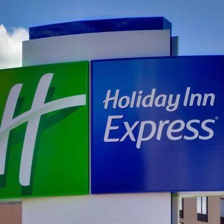 Holiday Inn Express Holly Springs - Raleigh Area By Ihg Exterior photo