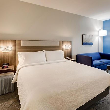 Holiday Inn Express Holly Springs - Raleigh Area By Ihg Exterior photo