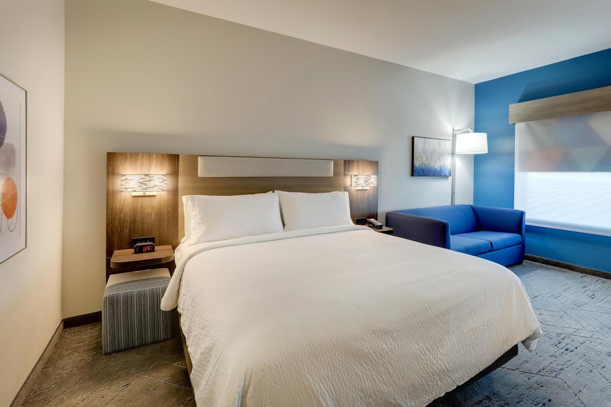 Holiday Inn Express Holly Springs - Raleigh Area By Ihg Exterior photo