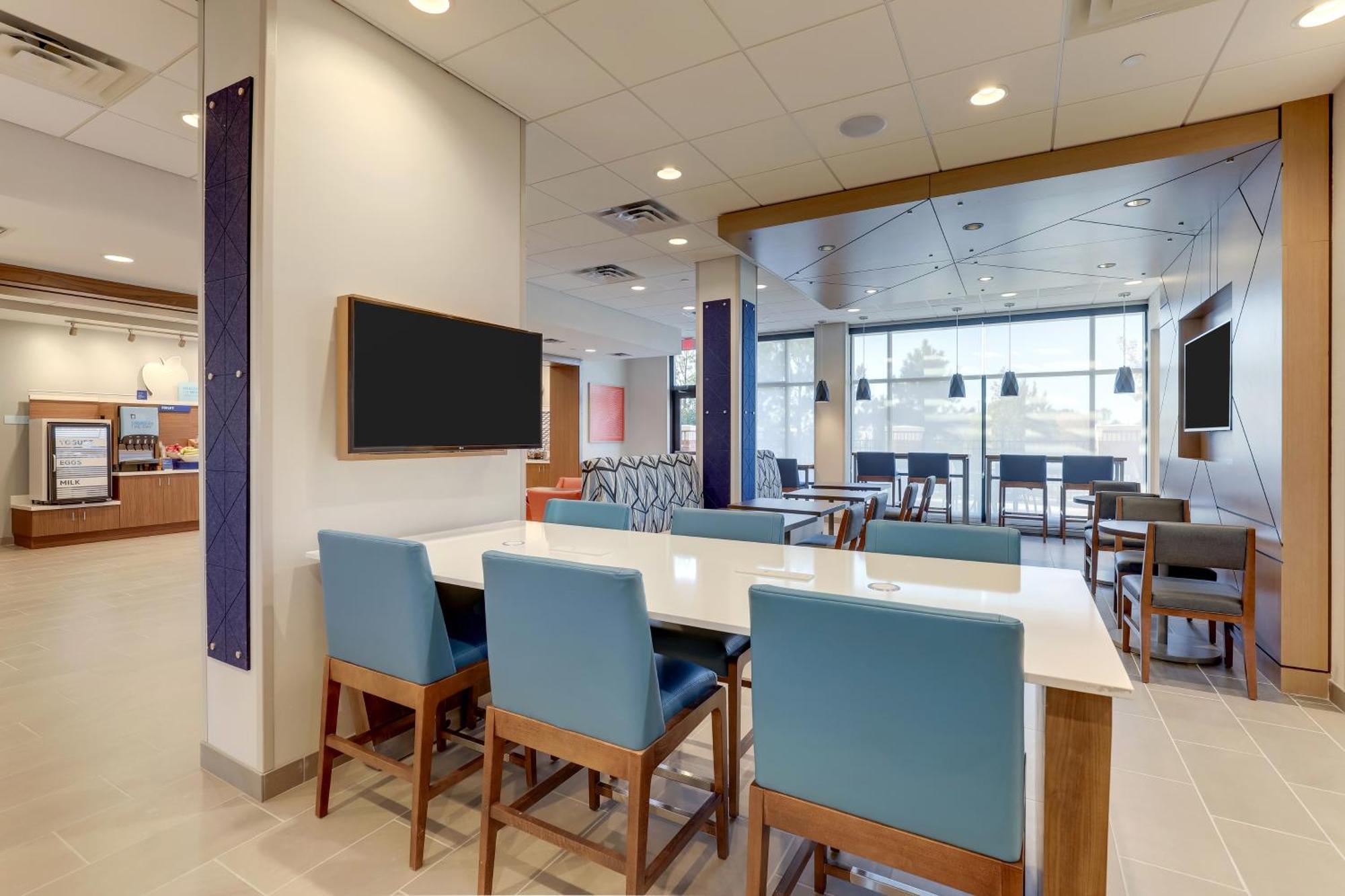 Holiday Inn Express Holly Springs - Raleigh Area By Ihg Exterior photo
