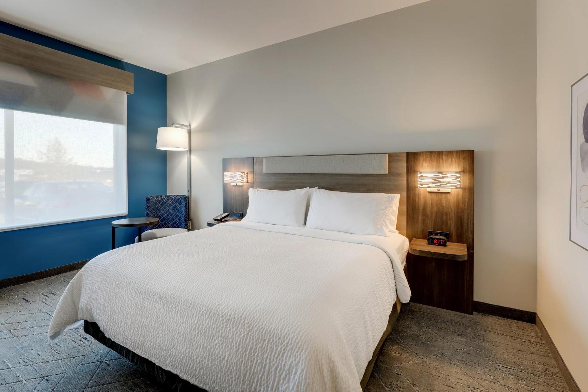 Holiday Inn Express Holly Springs - Raleigh Area By Ihg Exterior photo